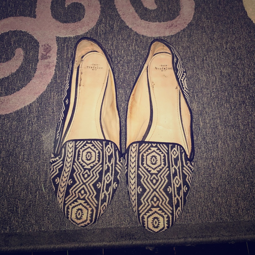 Zara Sara trafaluc tribal print flats